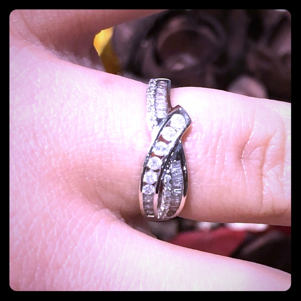 White Gold and Diamond Ring